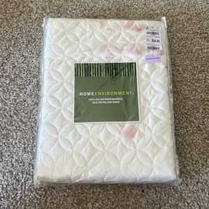NWT: Home Environment 100% rayon bamboo quilted pillow sham standard (ONE sham)